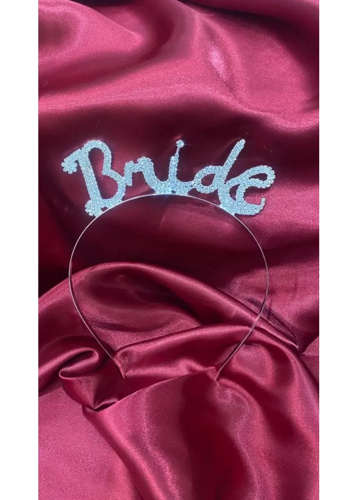 Bride Yazan Kristal Taşlı Taç