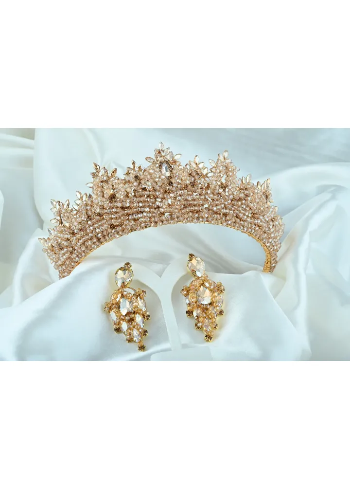 Gold Renk Kristal Taşlı Ve Boncuklu Küpeli Set